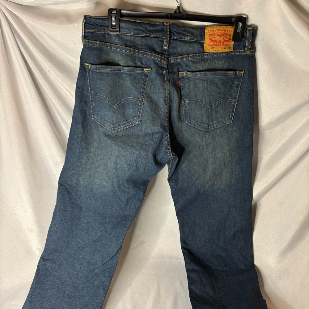 Men's Levi’s Blue Jeans‎ - Picture 3 of 4